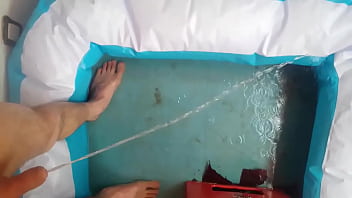 Preview 2 of Cherokee D Ass Anal Compilation - Andy pisst heimlich in einen Swimming-Pool (Was f&uuml_r eine Schweinerei)