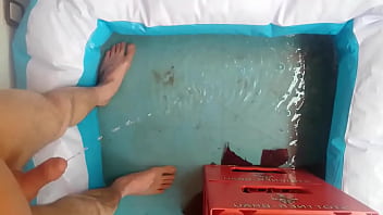 Preview 3 of Cherokee D Ass Anal Compilation - Andy pisst heimlich in einen Swimming-Pool (Was f&uuml_r eine Schweinerei)