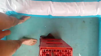 Preview 1 of Cherokee D Ass Anal Compilation - Andy pisst heimlich in einen Swimming-Pool (Was f&uuml_r eine Schweinerei)