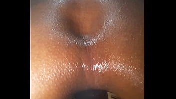 Preview 2 of She Is Under Shave - V&iacute_deo de verificaci&oacute_n