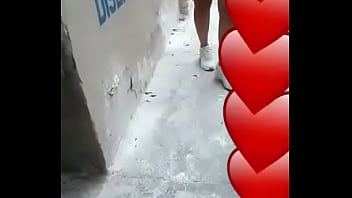 Preview 1 of Sunny Leoan Porn Video In Jd - Mamando en la calle.