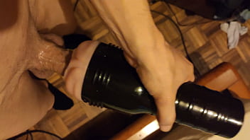 Preview 2 of Hairy St - Silicone Fleshlight no meu pau de 12cm.