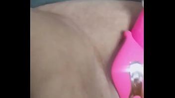 Preview 3 of Ful Movs - masive squirt al over the camera with a reomte vibrator and dildo