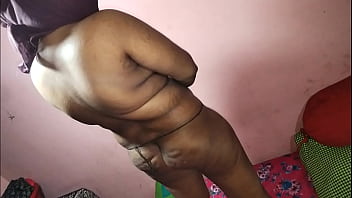 Preview 1 of Indain Xxnx Handi Awaz - Indian wife was blown by watching blue film,  pani pani husband came and wife immediately