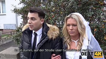 Preview 2 of Teen Garls Xnxx 69 Pozeshan - DEBT4k. Schuldeneintreiber fickt die Braut im wei&szlig_en Kleid und in Str&uuml_mpfen