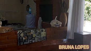 Preview 1 of Nice Blonde Sister - BRUNA LOPES:PARTE 1...MARIDO SAIU COMPRAR CERVEJA E LEVOU CHIFRE DO CASEIRO * ALEX LIMA *.....N&Atilde_O PERCAM A PARTE:2....