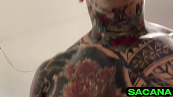 Preview 4 of Great Bust - Novinha linda e tatuada com a buceta toda melada
