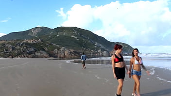 Preview 1 of Two Cocks In Sister - ela transou com desconhecido na beira da praia - Manuh Cortez - Pernocas - O Sulista