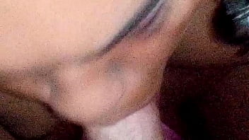 Preview 3 of Blowjob Wheelchair - Gulosa na pica do Novinho