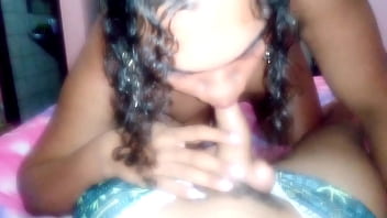 Preview 1 of Blowjob Wheelchair - Gulosa na pica do Novinho