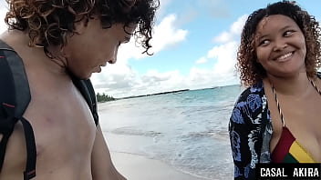 Preview 1 of Chitral Girl Sex Video - Vlog na praia termina em sexo com melhor amiga,  GOZEI DENTRO DELA