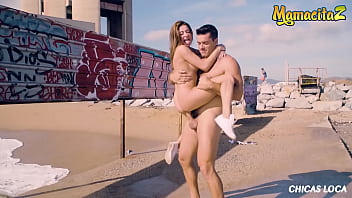 Preview 4 of Bizarre Hard Amateur - CHICAS LOCA - (Sandra &amp_ Ramon) Russian Babe Takes Cock At The Beach