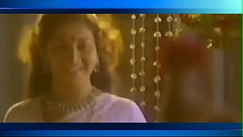 Preview 1 of Odi Sxe - Hottest Liplocks Of Sandalwood 2016   ಕನ್ನಡ ನಾಯಕಿಯರ ಚುಂಬನ ದೃಶ್ಯಗಳು