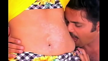 Preview 2 of Hairy Mariya - Old Actress Tabu Navel Bite By Actor