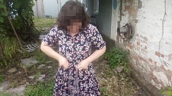 Preview 3 of Brazzer Family Type Video - A girl without complexes changes clothes in a thrown lane