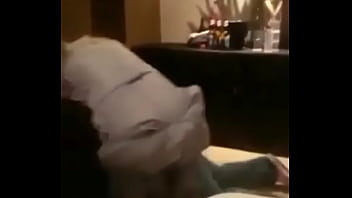 Preview 4 of Mom Caught Son Wathch Porn - El shitpost del papu