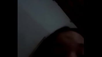 Preview 2 of Sammsamantha Saint - Delicia pagando peitinho no peris