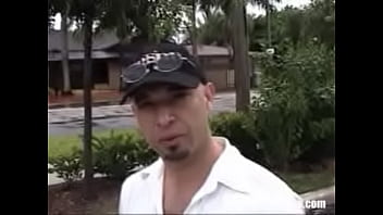 Preview 1 of Fhdggx Fhj - The Bait Bus - Alex And Joey