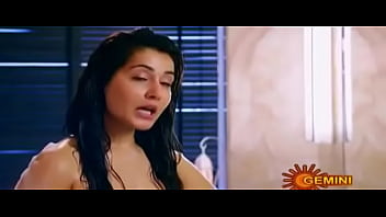 Preview 1 of Bangladesi Unty Hot Vedio Xxxcom - Rashi Khanna Hot Scenes from bengal tiger