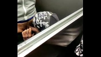 Preview 2 of Www Bangbros Video Com - MEU BOY ME MAMANDO NO ELEVADOR!