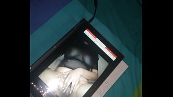 Preview 4 of Dog And Geil Sex - Masturbandome viendo a Diosa Blanca