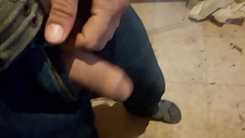 Preview 2 of Asian Harecore - Pito afuera del ziper