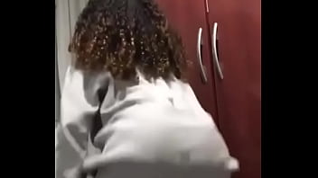 Preview 1 of Sao Tai - Otro de mi amiga moviendo las nalgas