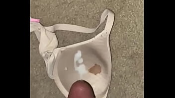 Preview 3 of Ind Nxnn - Solo cumming on a bra