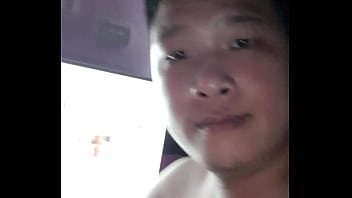 Preview 1 of Blonde Horny Sweaty Gym Girl - Video x&aacute_c minh
