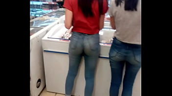 Preview 1 of Alexis Lesbian Payudara Besar - Chicas Argentinas comprando