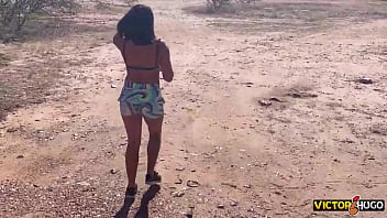 Preview 1 of In Publik Porn - Casal Fodendo Em Monumento