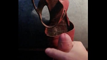 Preview 1 of Cuz Shot Both Men Women - Cuming into my step mom&#039_s old high heels