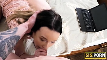 Preview 2 of Tete Montok Perawan - SIS.PORN. Girl has no experience but must handle with stepbros cock