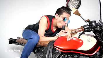 Preview 1 of Xxdddd Xsss - Motorcycle sex