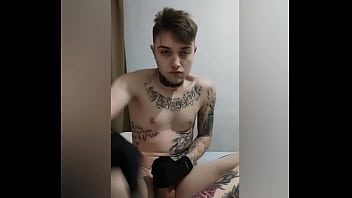 Preview 3 of Cuckold Creampie Eating Gangbang - Mais um v&iacute_deo caseiro para mostrar meu &oacute_rg&atilde_o masculino quem n&atilde_o gostou foda se