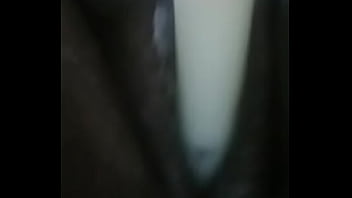 Preview 1 of Real Sleeping Sex Sis - Morena safada gozando com consolo