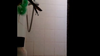 Preview 1 of Kily Quin - VIDEO0223 01[1]