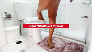 Preview 3 of Korea En - Acordei Cheia de Tes&atilde_o! Fiz Xixi  e Arregacei a Buceta na Ducha