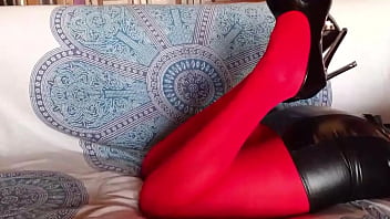 Preview 2 of Sheena Bocciolone - Laura on Heels amateur 2021. 30 minutes compilation of high heels and pantyhose