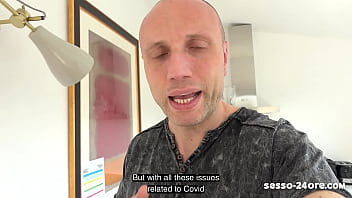 Preview 1 of Gayper Porn - My REAL VLOG: Mini Italian Girl Gets My Noodle: Mary Janes  (ITALIAN) - SESSO-24ORE.com