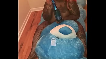 Preview 2 of Sanny Leon Hot - Hazelnutxxx Was Hype 2 Pop This Bleu Belaire!!