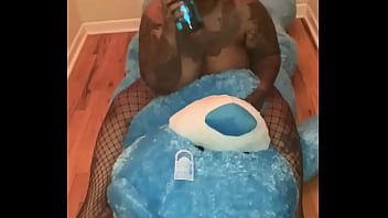 Preview 1 of Sanny Leon Hot - Hazelnutxxx Was Hype 2 Pop This Bleu Belaire!!