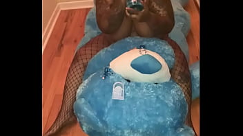 Preview 4 of Sanny Leon Hot - Hazelnutxxx Was Hype 2 Pop This Bleu Belaire!!