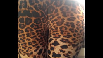 Preview 1 of Xxsmall Teen - Bunda enorme da casada