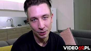 Preview 1 of Headset Sex - Polskie porno - Filip strzela gola
