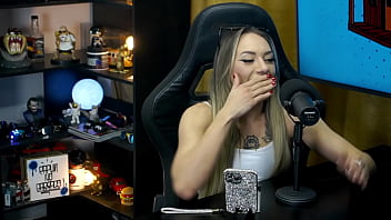 Preview 2 of Wife Swap Dinner Party - Bianca Demarchi mostra a silhueta do seu corpo,  morde a orelha do Ruan e o pesco&ccedil_o,  que tes&atilde_o! - Podcast P&aacute_pum no Barraco!