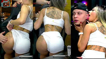 Preview 4 of Wife Swap Dinner Party - Bianca Demarchi mostra a silhueta do seu corpo,  morde a orelha do Ruan e o pesco&ccedil_o,  que tes&atilde_o! - Podcast P&aacute_pum no Barraco!