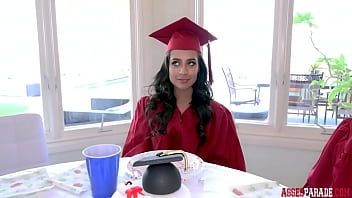 Preview 2 of Tinder Lima - Jynx Maze In Graduation Cock
