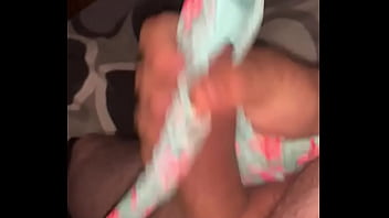 Preview 1 of Alessia Notaro - Me masturbo con el colaless de mi mujer