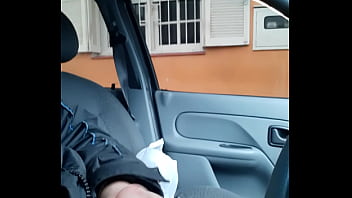 Preview 4 of Older Women Hd - Punheta  no carro